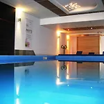 Szálloda Logis Hotel-restaurant Aux Trois Roses