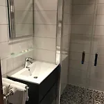 Logis Hotel-restaurant Aux Trois Roses 3*