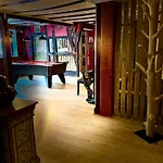 Logis Hotel-restaurant Aux Trois Roses 3*