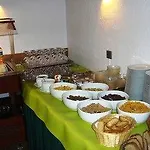 Logis Hotel-restaurant Aux Trois Roses