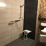 Logis Hotel-restaurant Aux Trois Roses