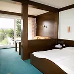 Logis Hotel-restaurant Aux Trois Roses Szálloda La Petite-Pierre