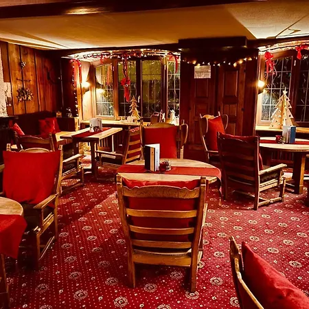 Restaurant Aux Trois Roses Hotel