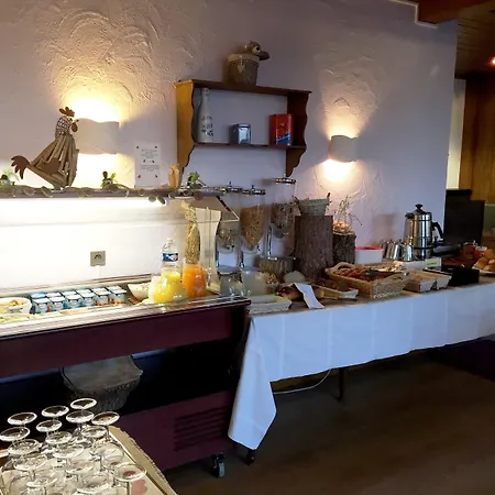 Logis Hotel-restaurant Aux Trois Roses