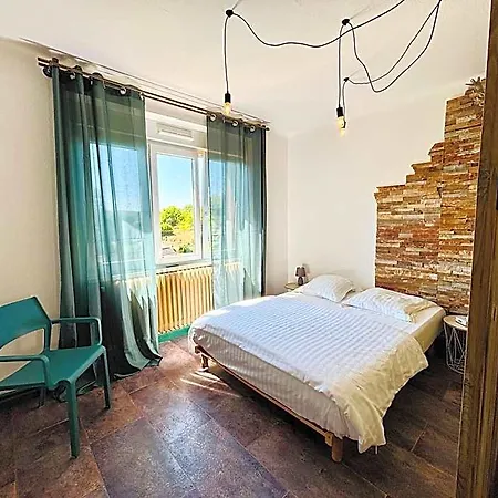 Logis Hotel-restaurant Aux Trois Roses 3* La Petite-Pierre