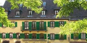 Logis Hotel-restaurant Aux Trois Roses
