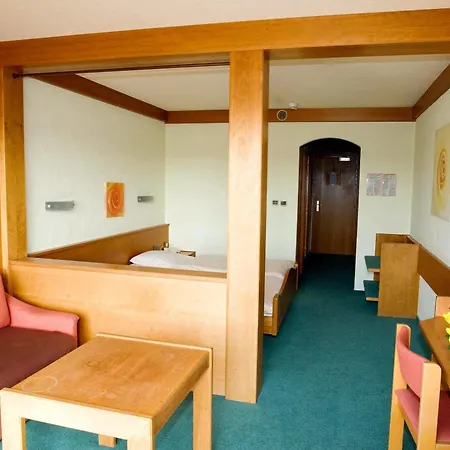 Logis Hotel-restaurant Aux Trois Roses 3* La Petite-Pierre