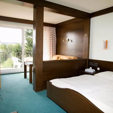 Logis Hotel-restaurant Aux Trois Roses Szálloda La Petite-Pierre