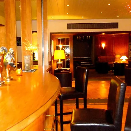 Logis Hotel-restaurant Aux Trois Roses ラ・プティット・ピエール