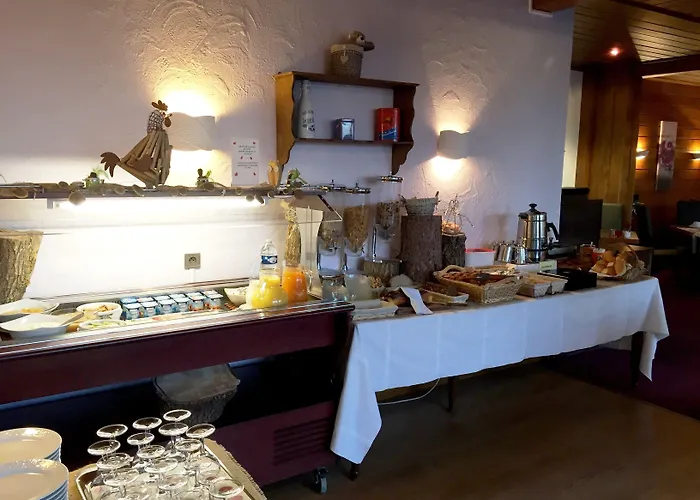 Logis Hotel-restaurant Aux Trois Roses