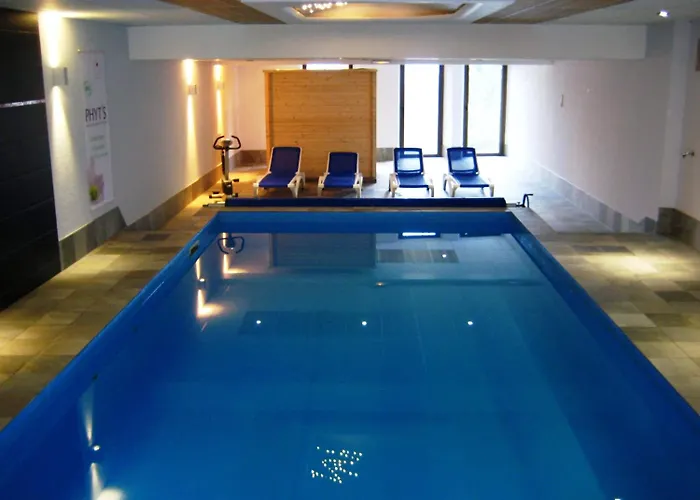 Hotel Logis Hotel-restaurant Aux Trois Roses La Petite-Pierre